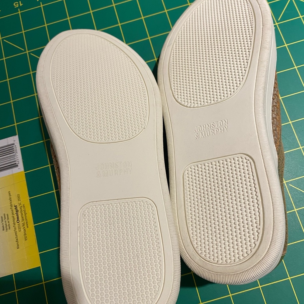 Shoes - Picture 5 of 5